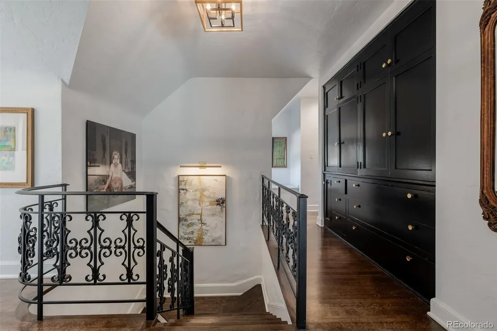 353 Bellaire Street Denver CO 80220