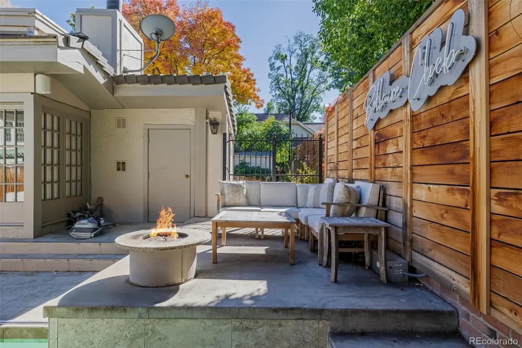353 Bellaire Street Denver CO 80220