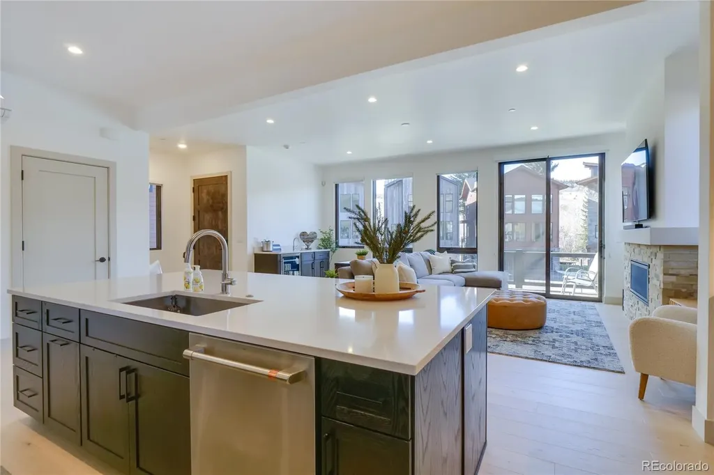111 Geneva Drive Silverthorne CO 80498