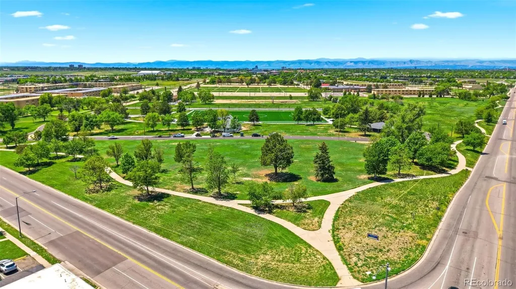 1225 Dallas Street Aurora CO 80010