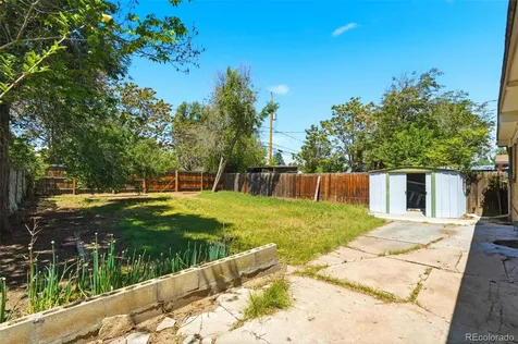 1225 Dallas Street Aurora CO 80010