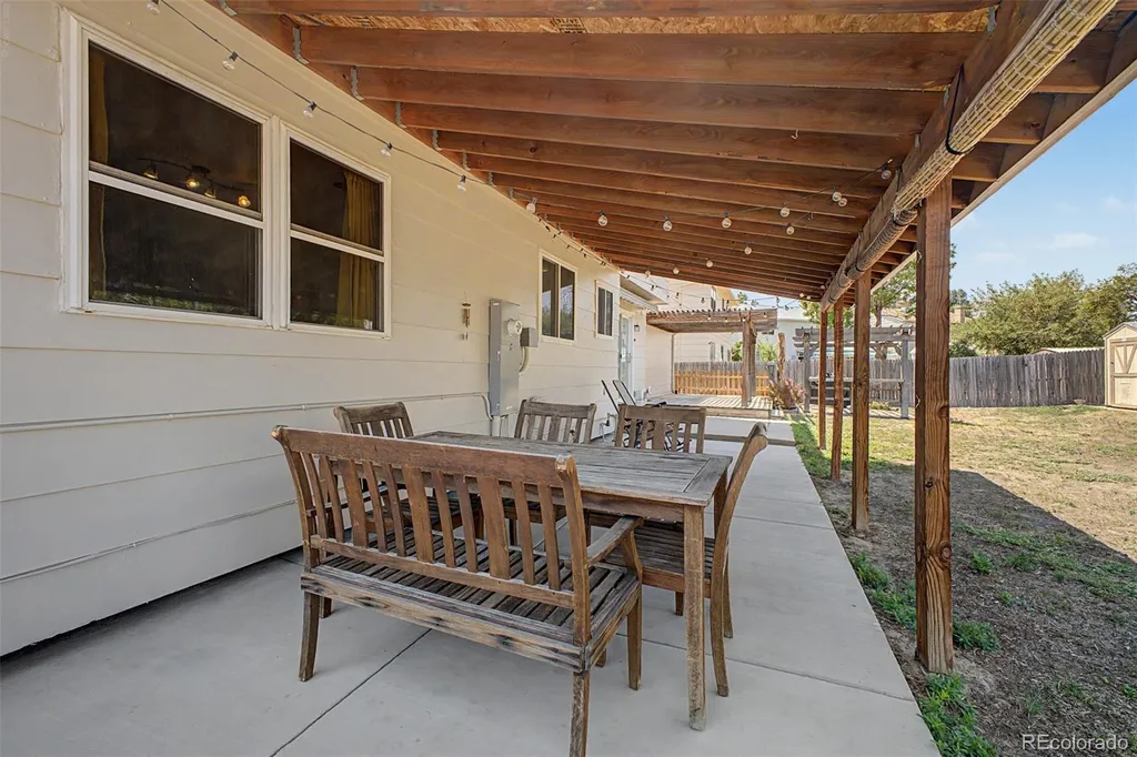 2405 S Granby Way Aurora CO 80014