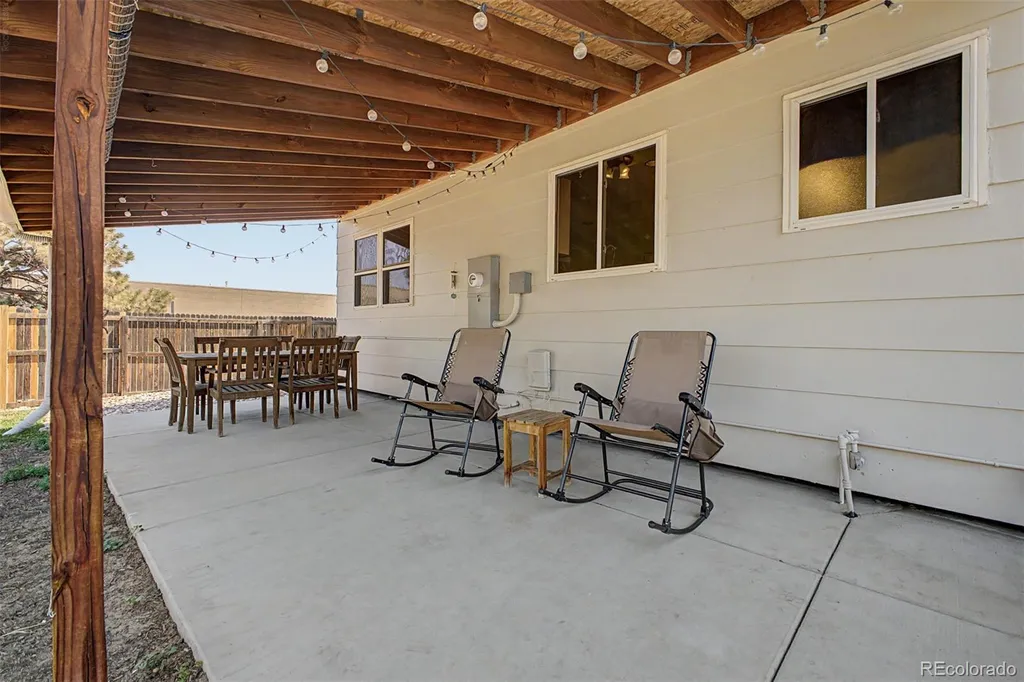 2405 S Granby Way Aurora CO 80014