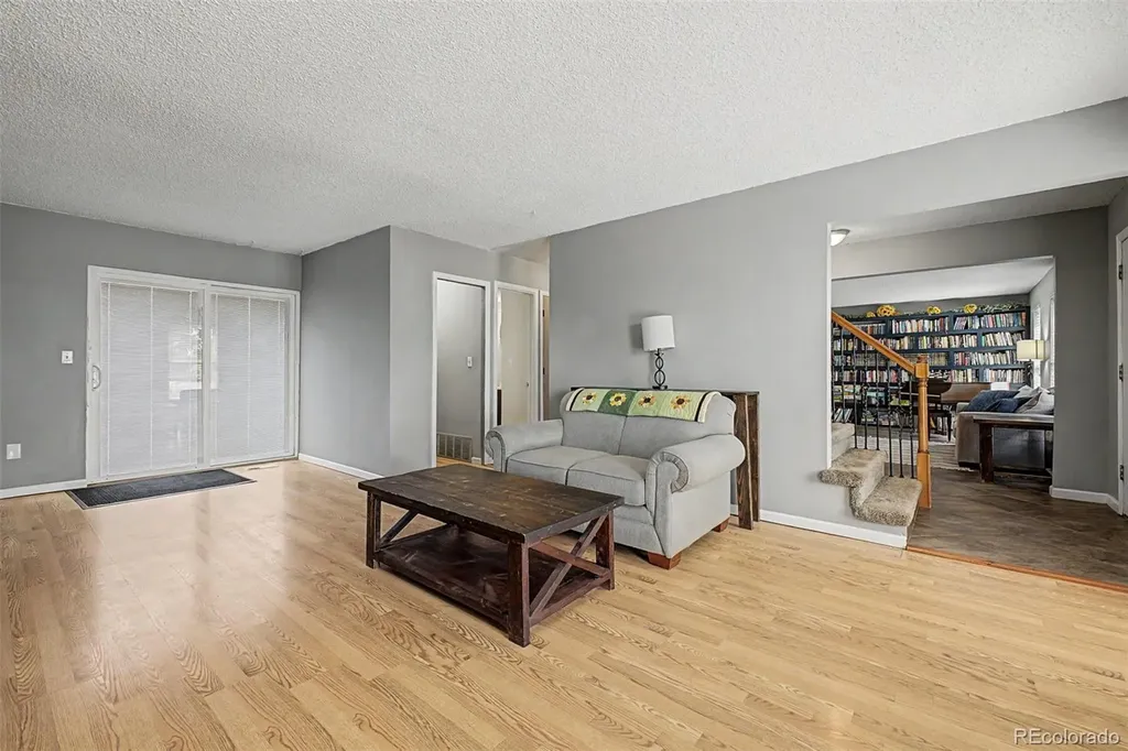 2405 S Granby Way Aurora CO 80014