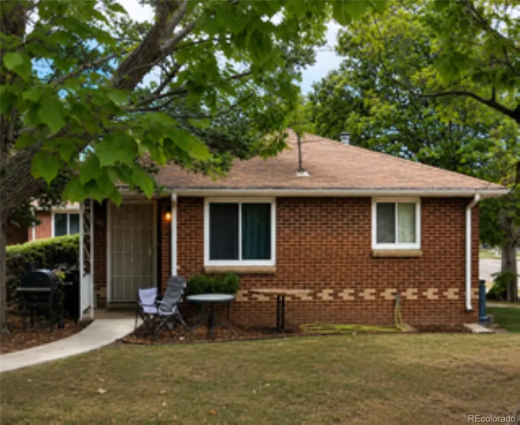 Denver CO, 3497 Grape Street