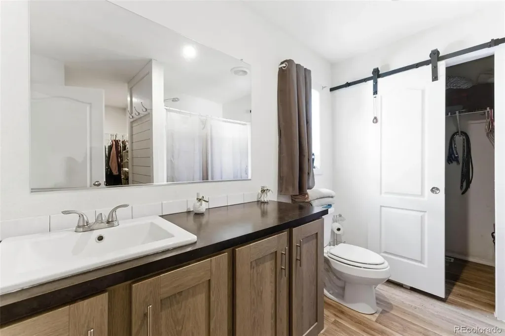 1828 Pitkin Street Aurora CO 80011