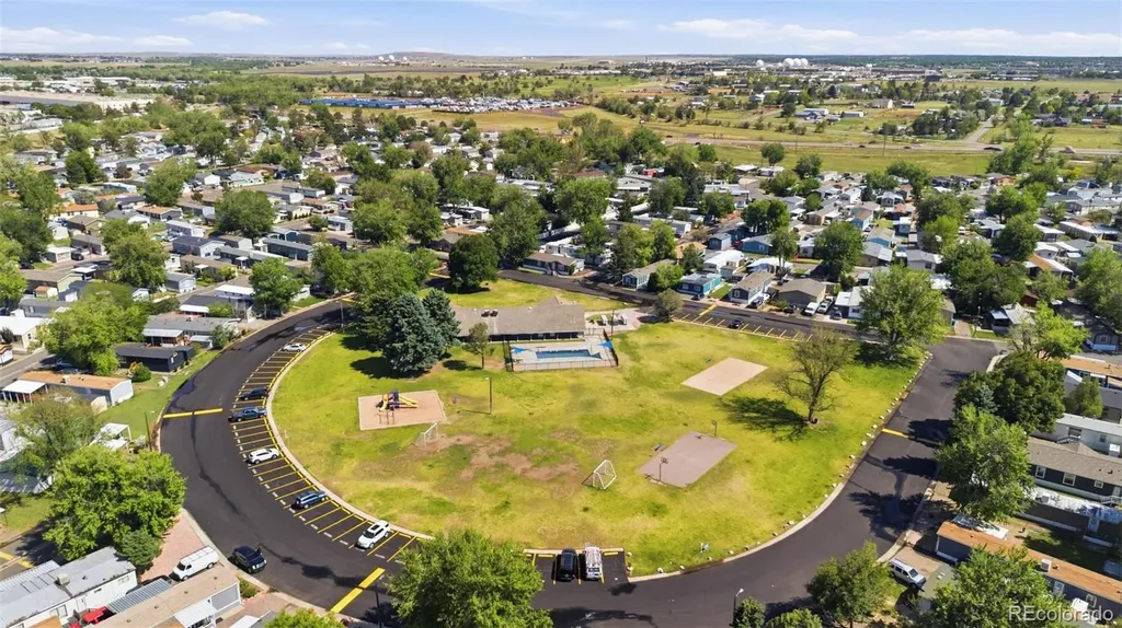 1828 Pitkin Street Aurora CO 80011