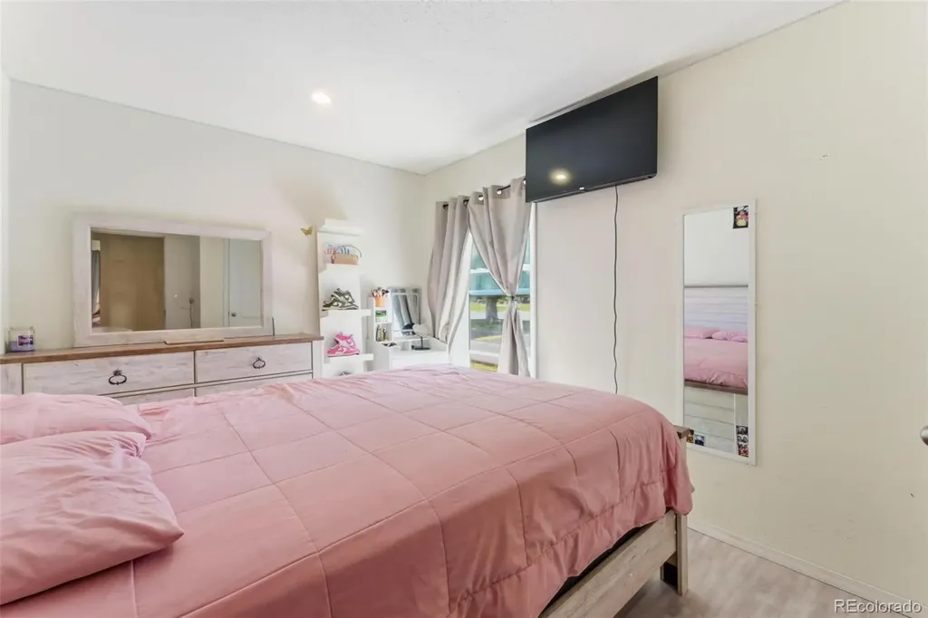 1828 Pitkin Street Aurora CO 80011