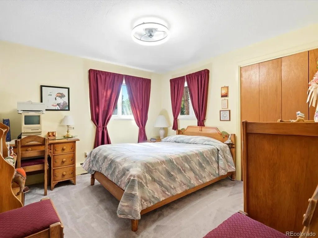 1855 S Ammons Street Denver CO 80232