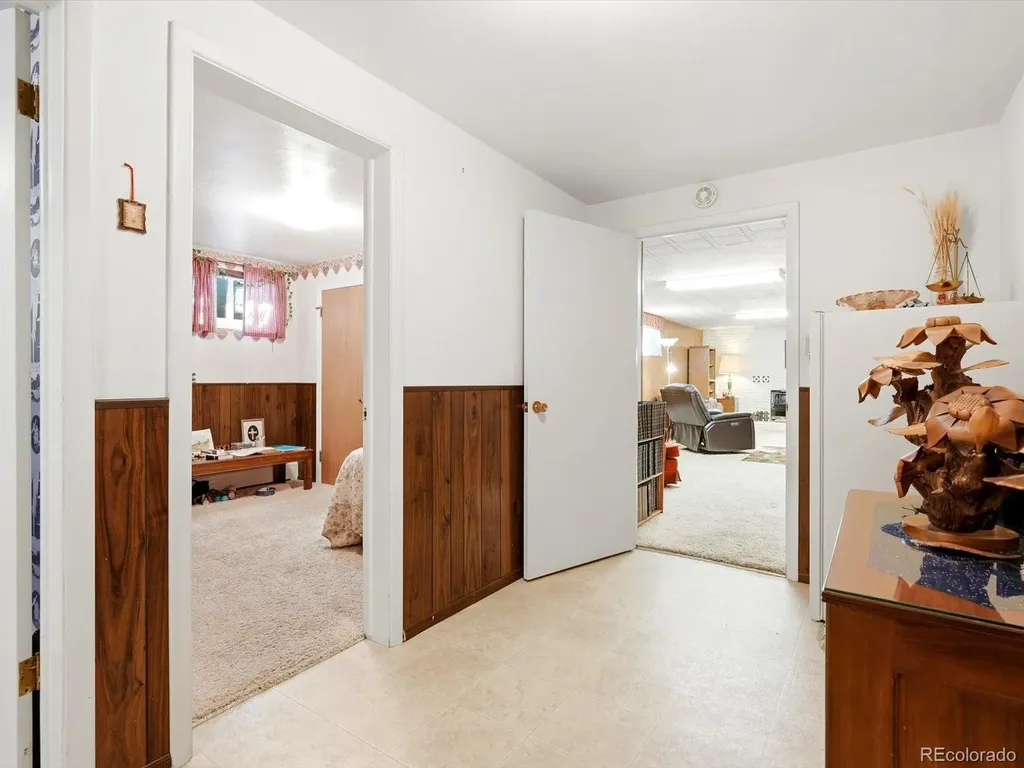 1855 S Ammons Street Denver CO 80232