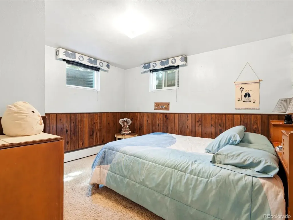 1855 S Ammons Street Denver CO 80232