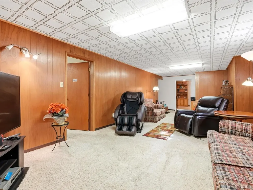 1855 S Ammons Street Denver CO 80232