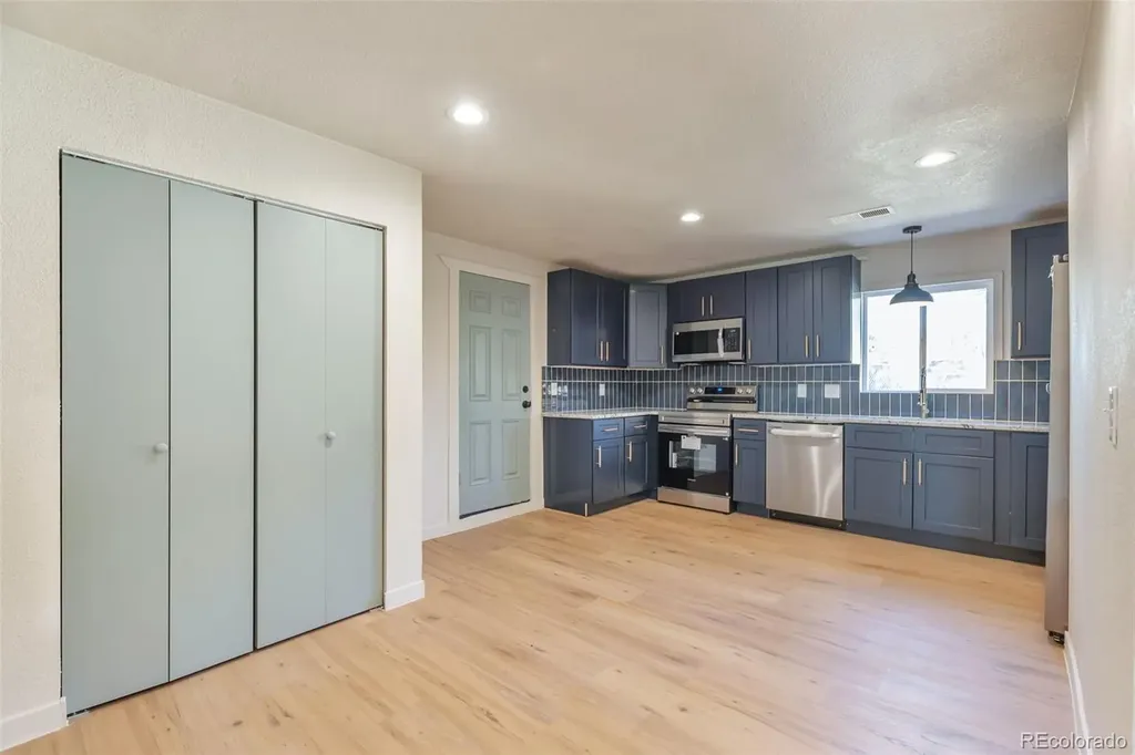 815 Zion Street Aurora CO 80011