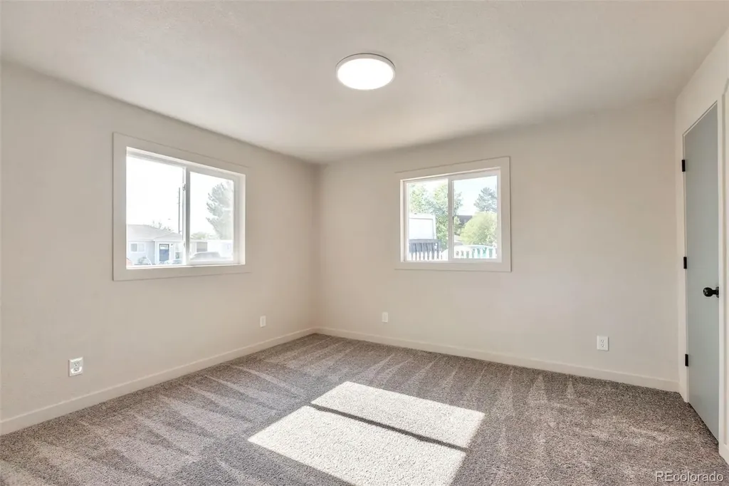 815 Zion Street Aurora CO 80011