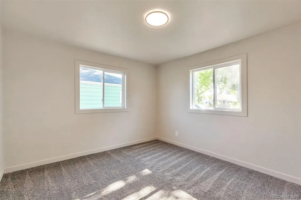 815 Zion Street Aurora CO 80011