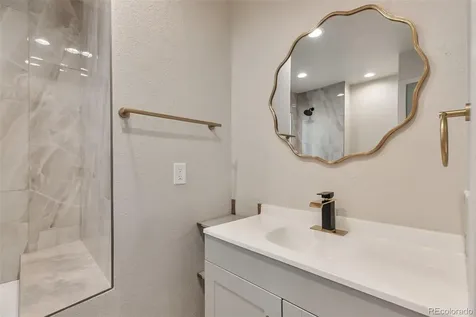 815 Zion Street Aurora CO 80011