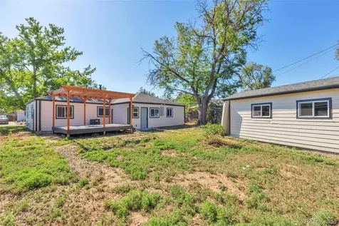 815 Zion Street Aurora CO 80011