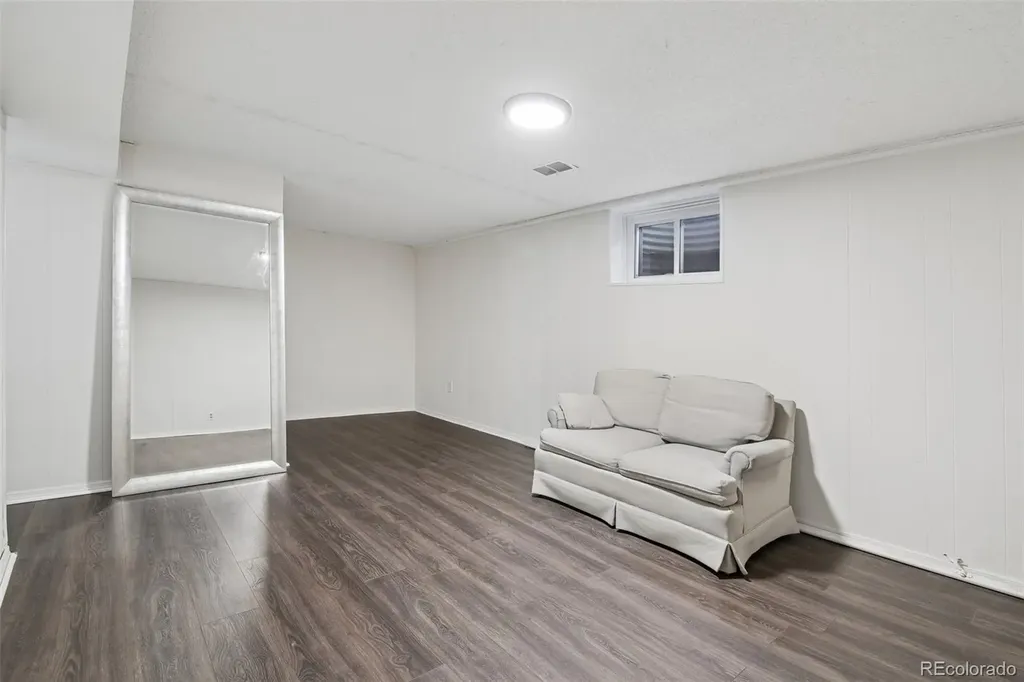 9044 E Nassau Avenue Denver CO 80237