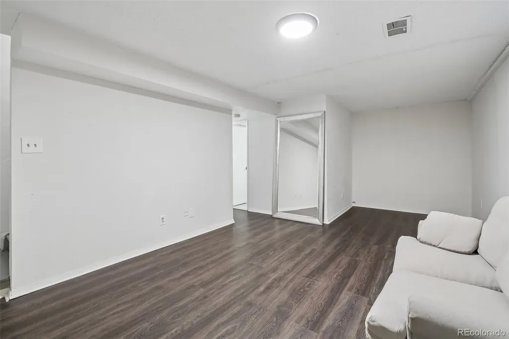 9044 E Nassau Avenue Denver CO 80237