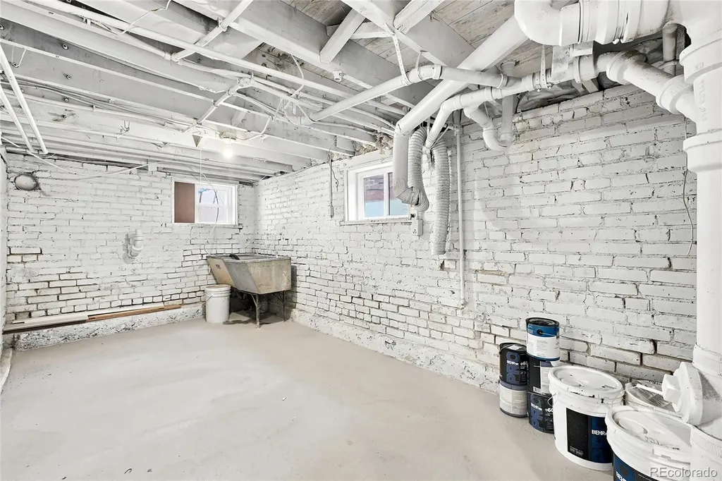 2931 N Marion Street Denver CO 80205