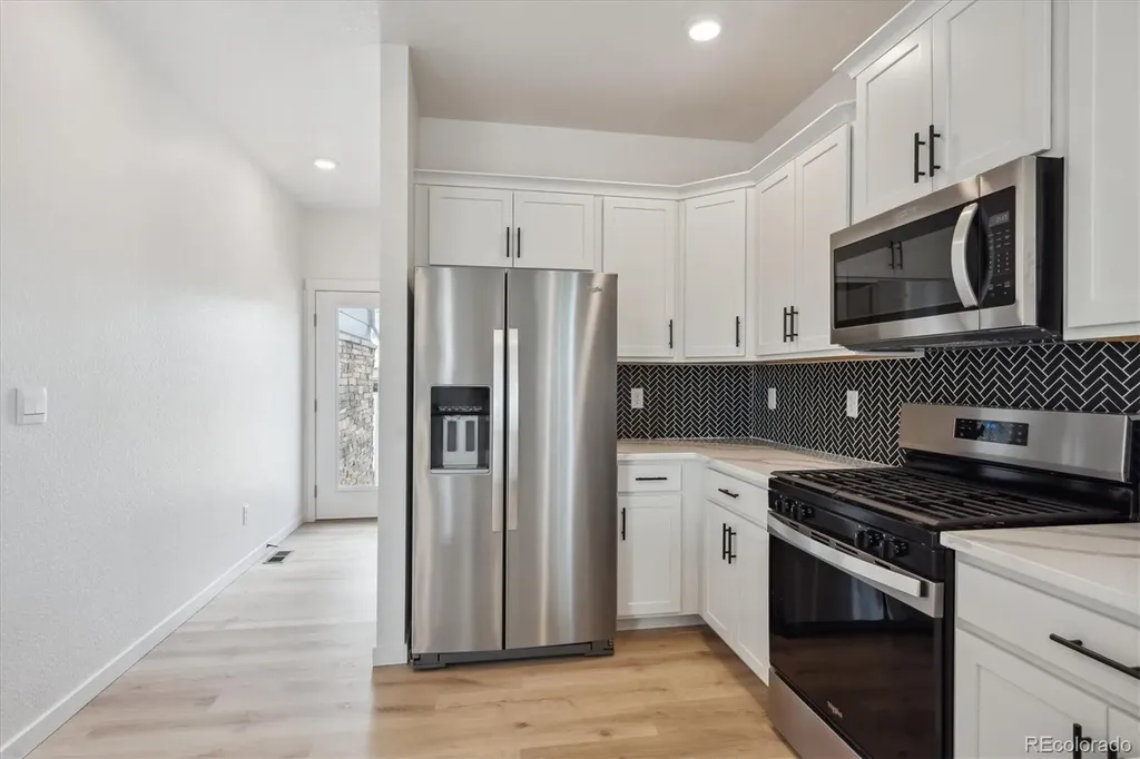 718 N Ukraine Street Aurora CO 80018