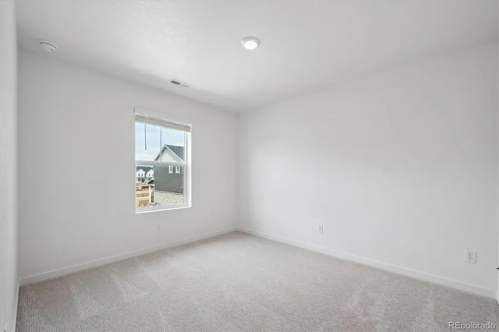 718 N Ukraine Street Aurora CO 80018