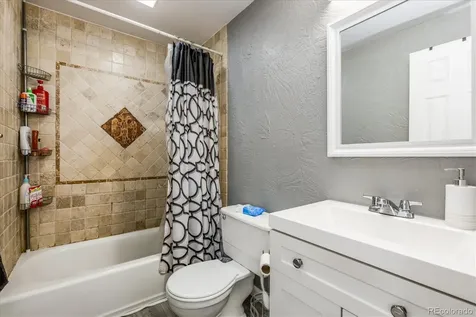 13937 E Bails Place Aurora CO 80012