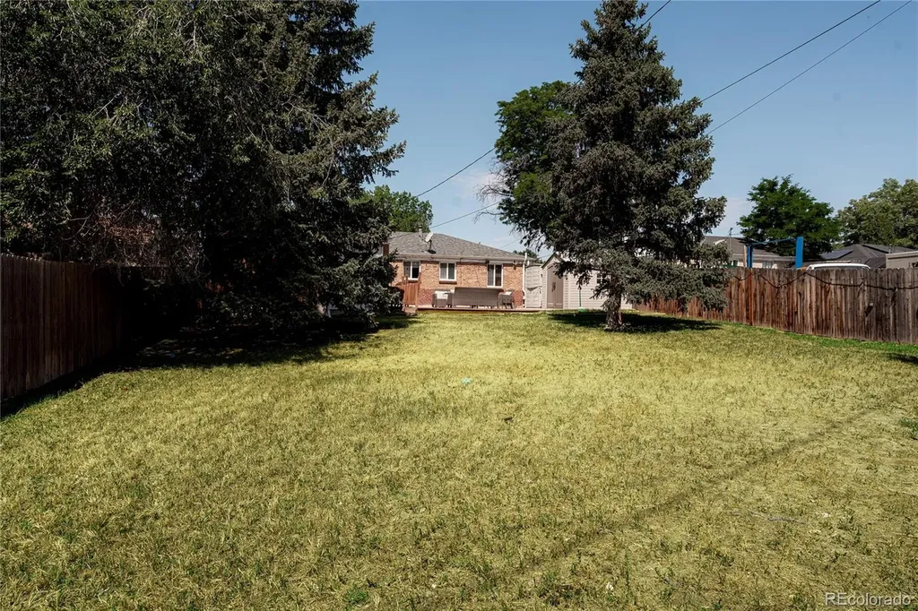 1382 S Canosa Court Denver CO 80219