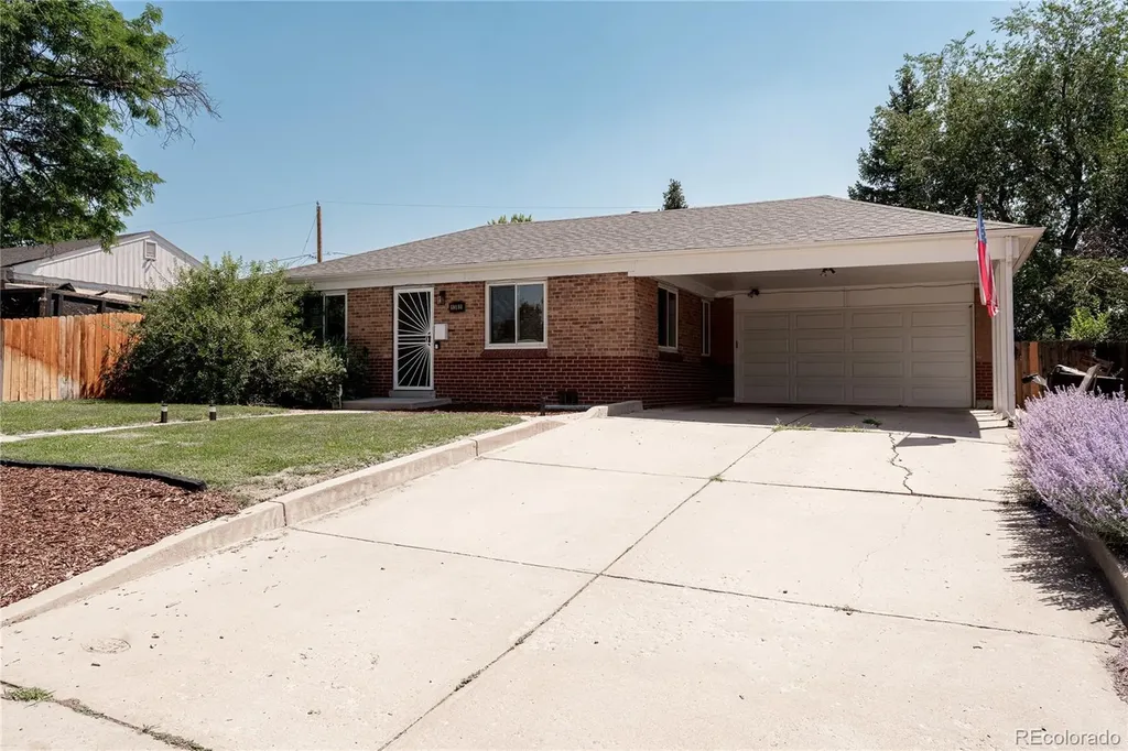 1382 S Canosa Court Denver CO 80219