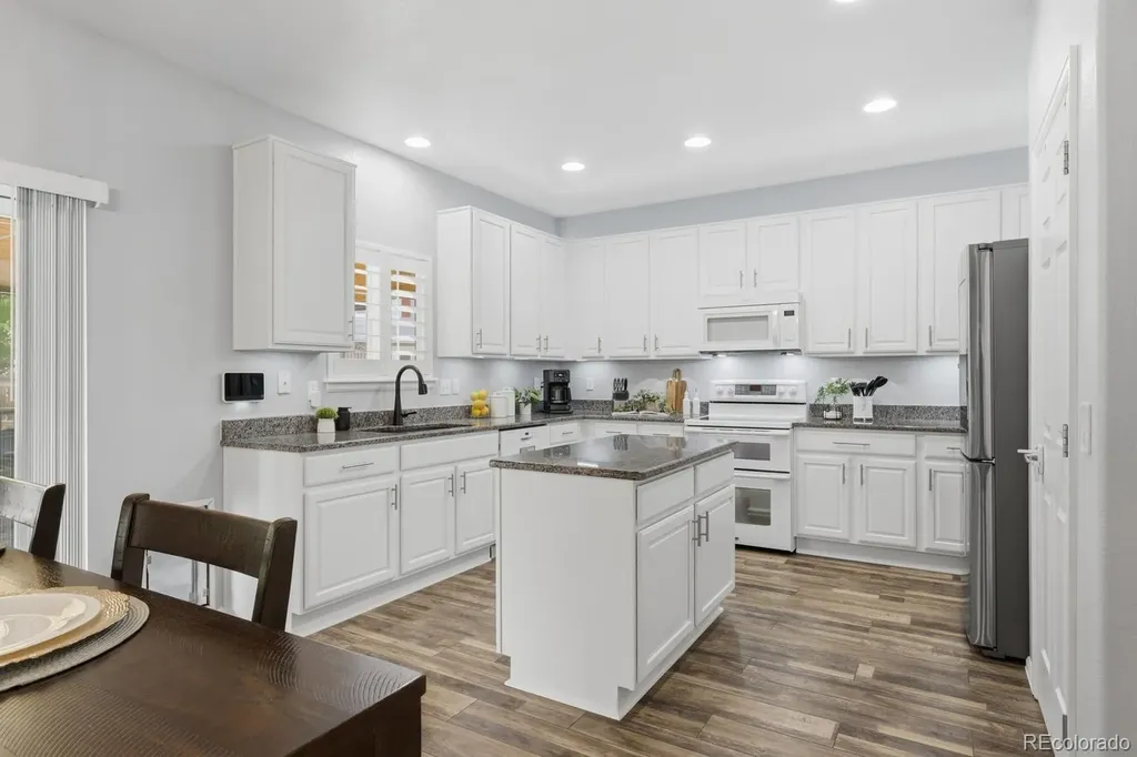 4024 S Netherland Street Aurora CO 80013