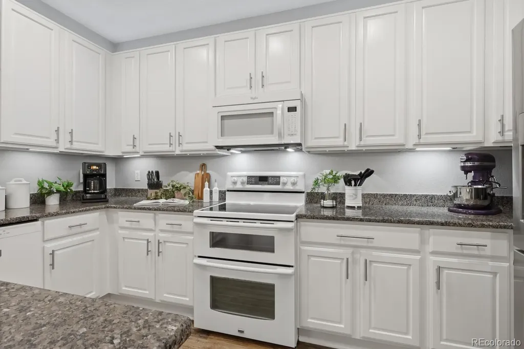 4024 S Netherland Street Aurora CO 80013
