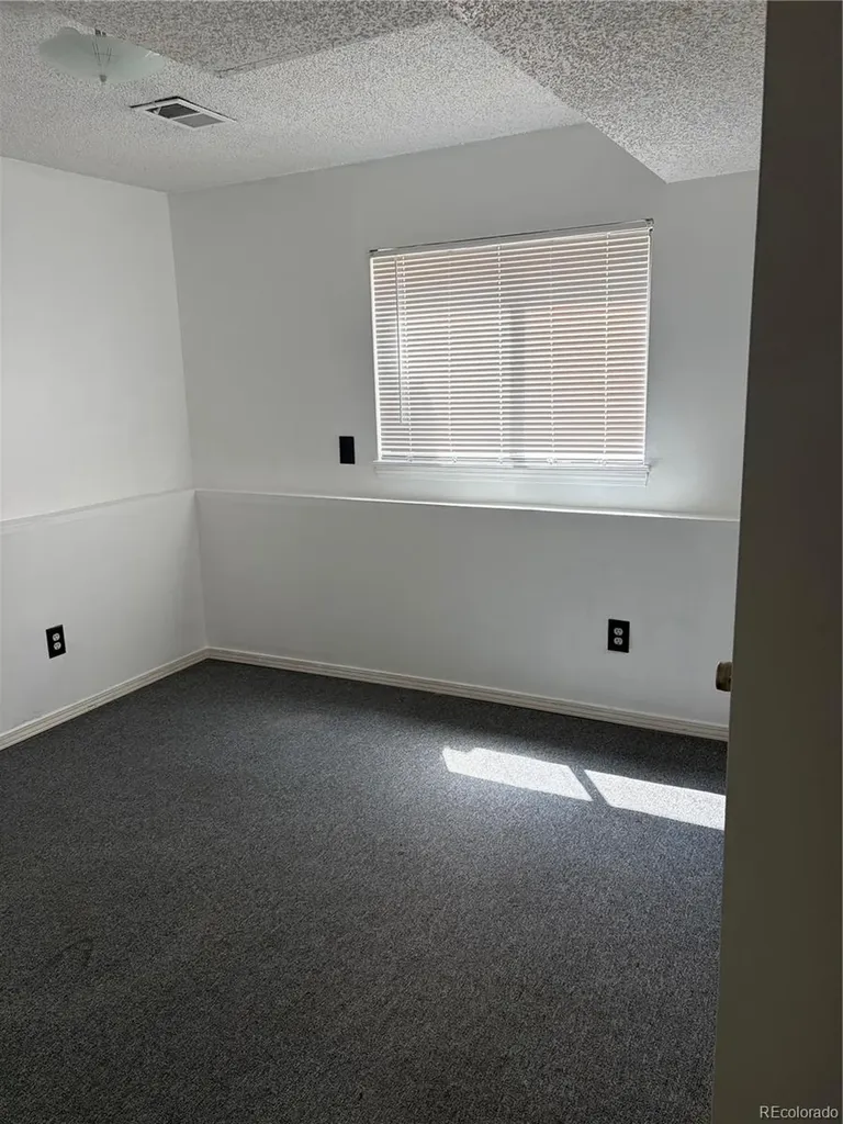 1553 S Carson Street Aurora CO 80012