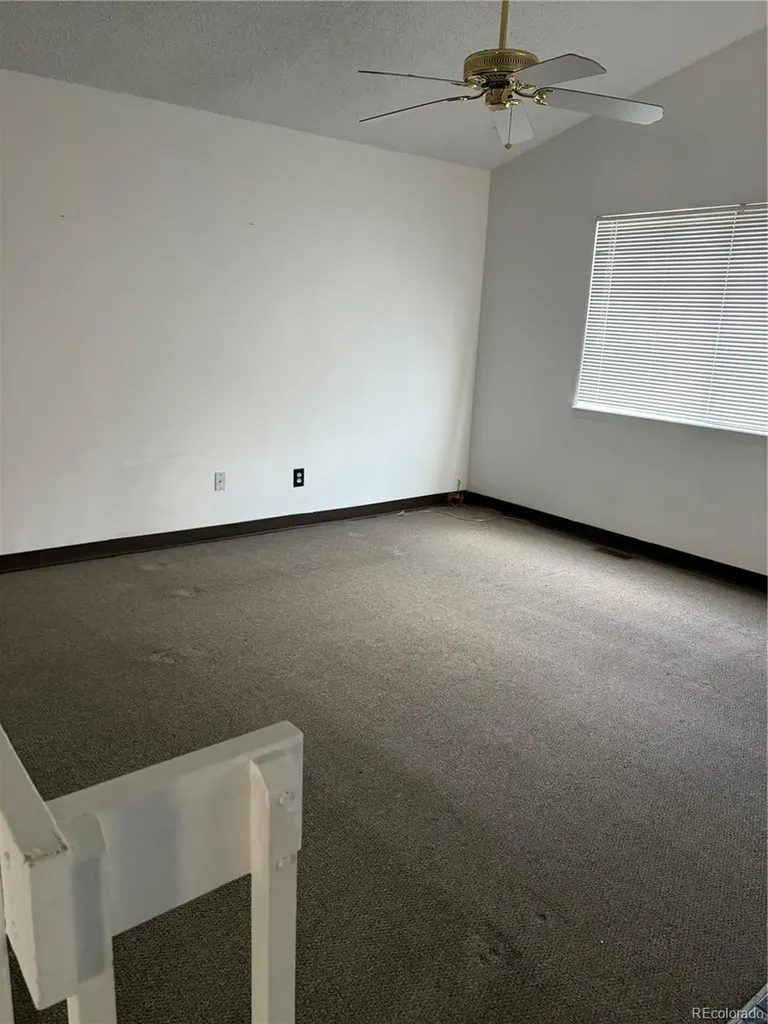 1553 S Carson Street Aurora CO 80012