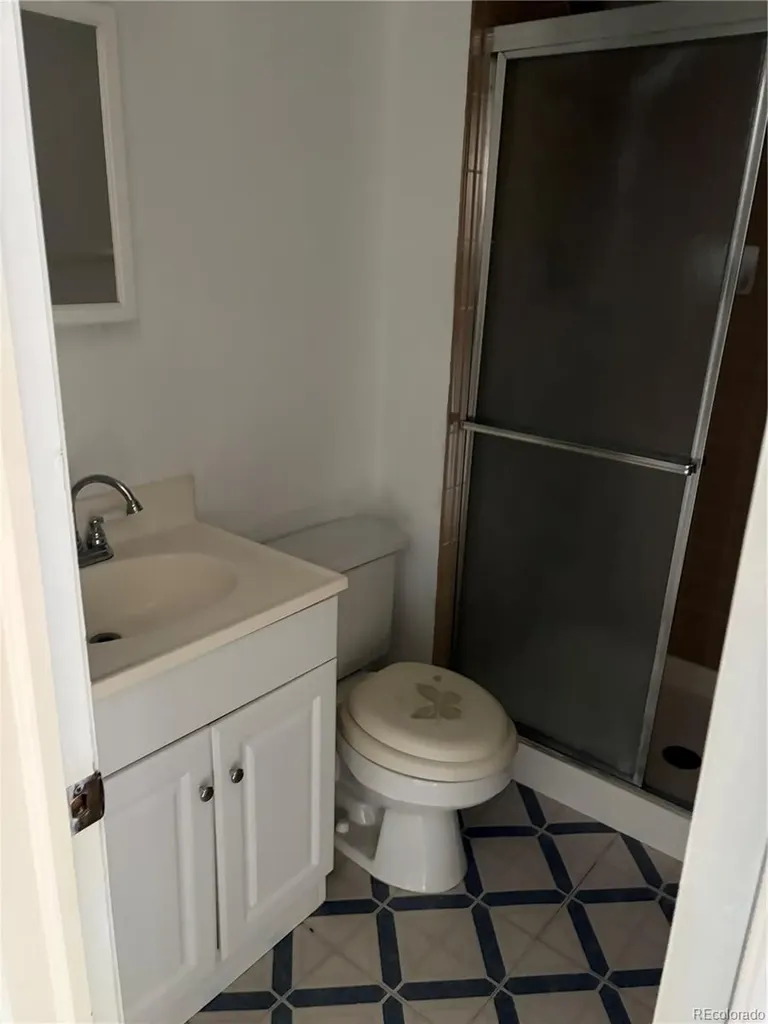 1553 S Carson Street Aurora CO 80012