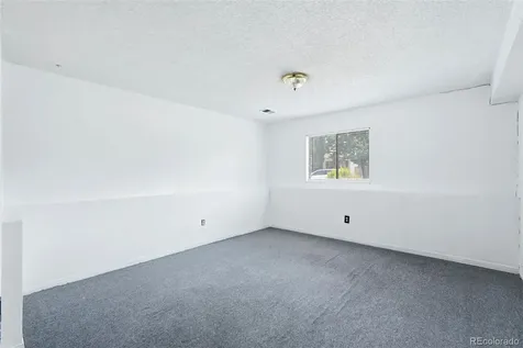 1553 S Carson Street Aurora CO 80012