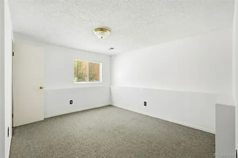 1553 S Carson Street Aurora CO 80012