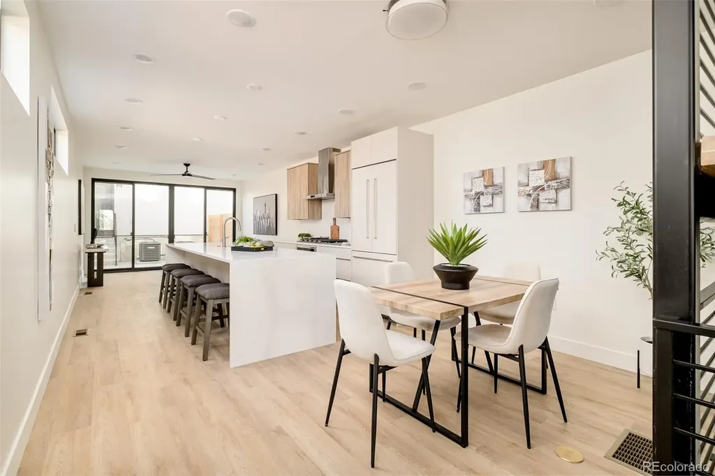 3414 Lawrence Street Denver CO 80205