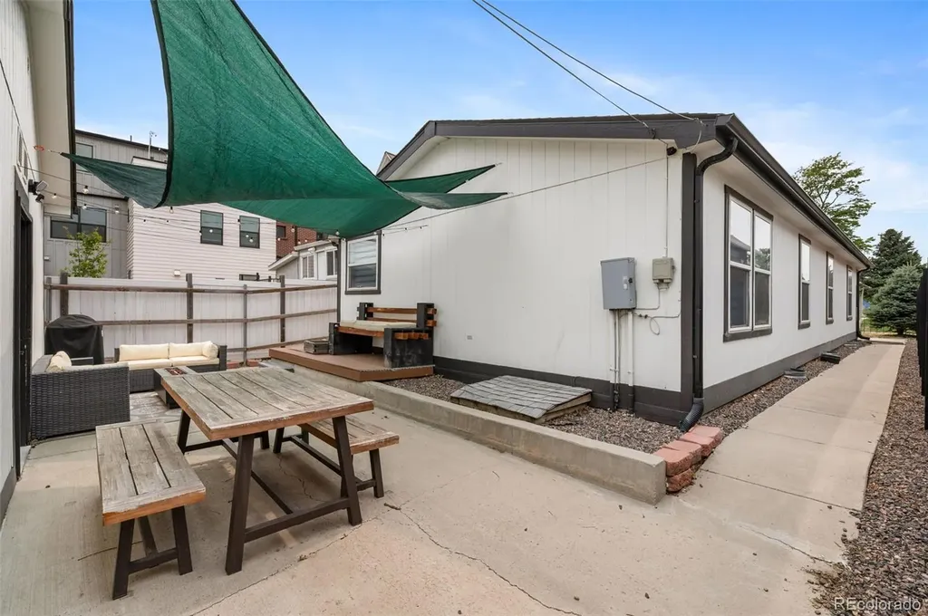 1436 Knox Court Denver CO 80204