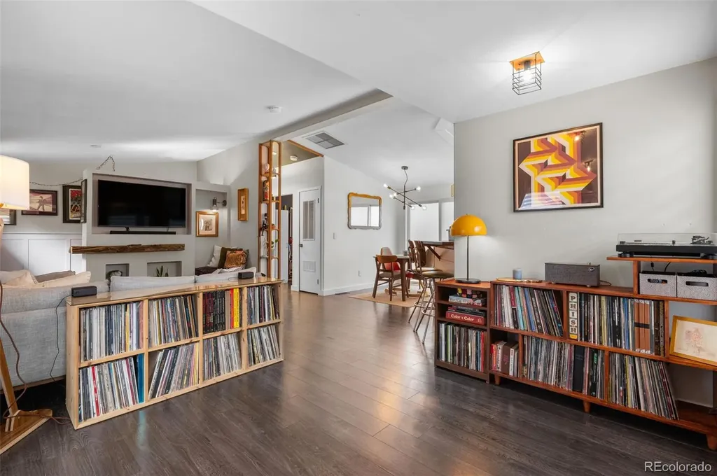 1436 Knox Court Denver CO 80204