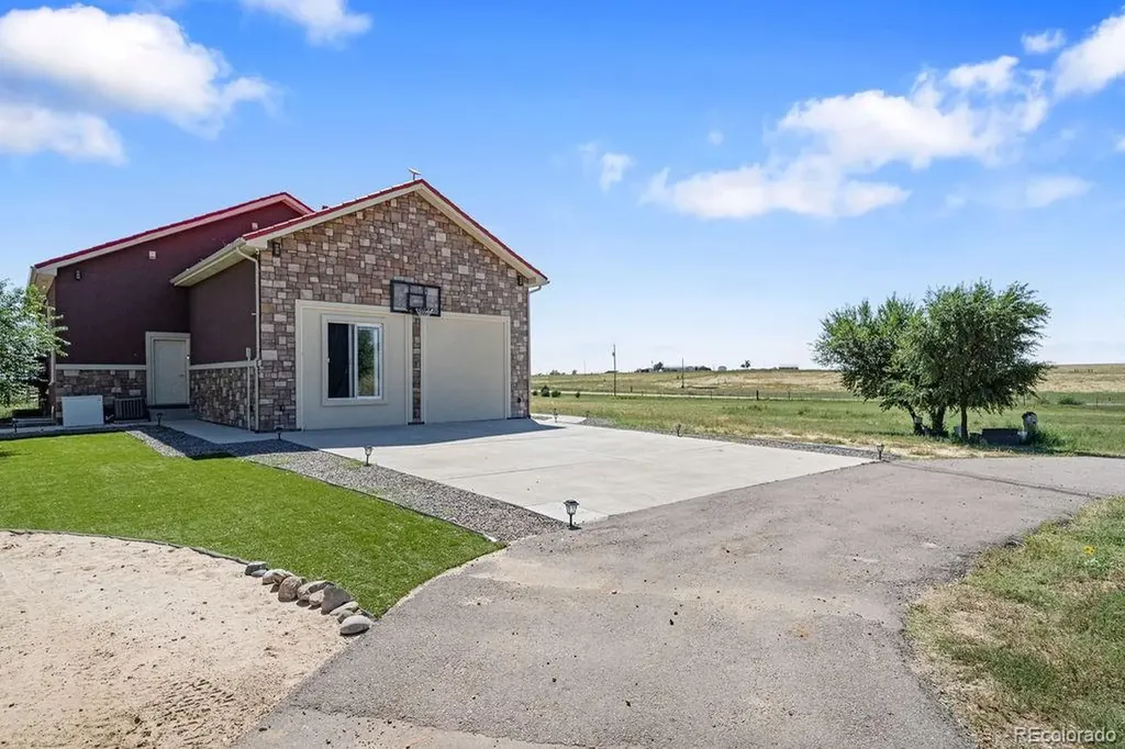 8450 Edison Road Yoder CO 80864