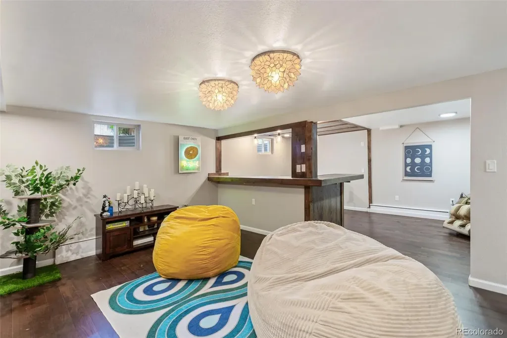 6083 S Lamar Drive Littleton CO 80123