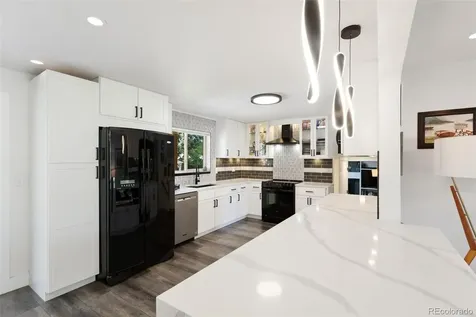 6083 S Lamar Drive Littleton CO 80123