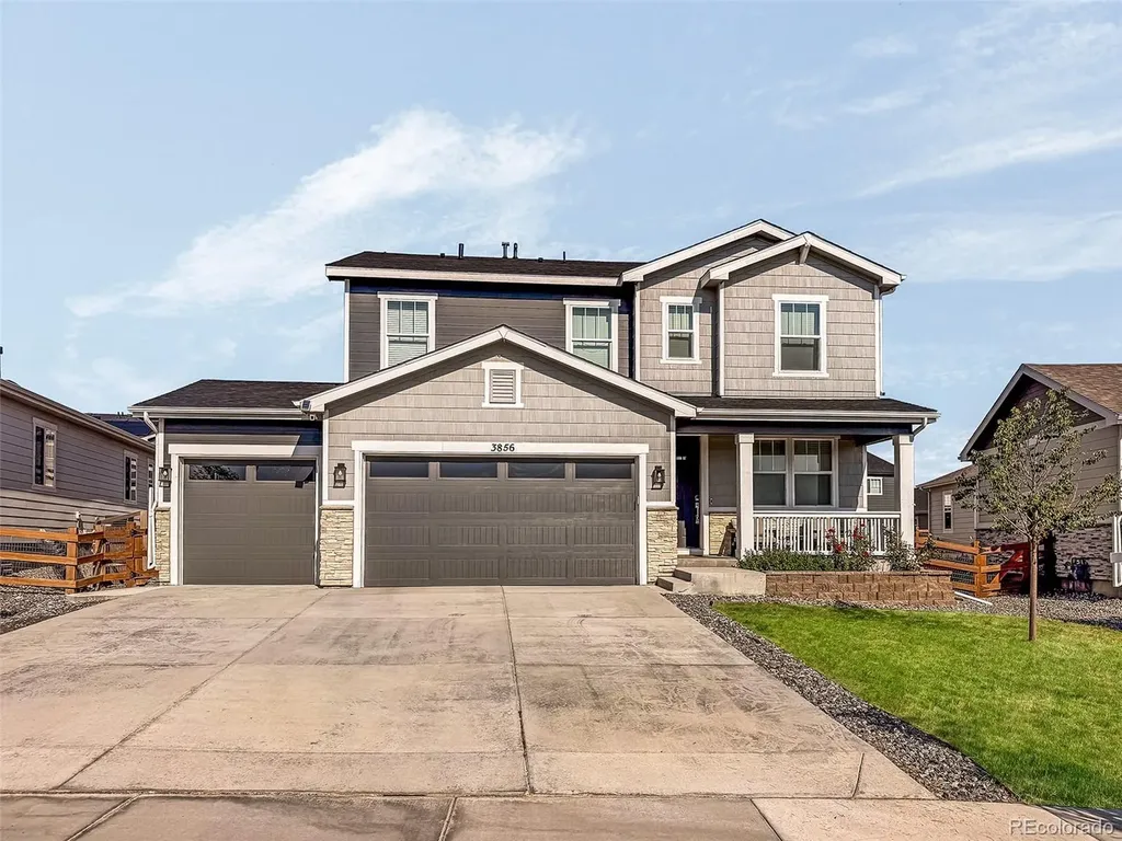 3856 Fultondale Street Aurora CO 80019