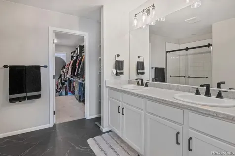 3856 Fultondale Street Aurora CO 80019