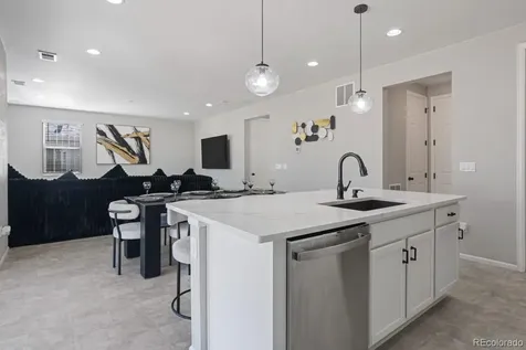 3856 Fultondale Street Aurora CO 80019