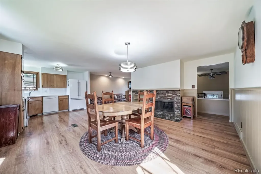 5247 S Mabre Court Littleton CO 80123