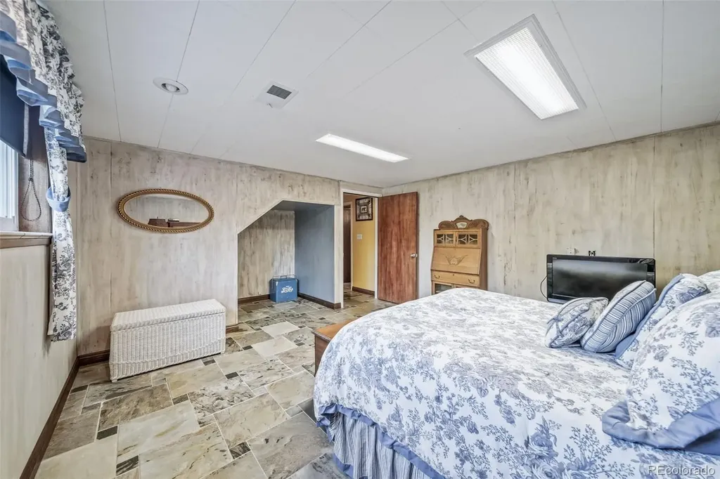 5247 S Mabre Court Littleton CO 80123