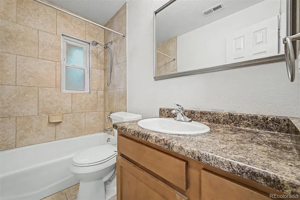 1343 Havana Street Aurora CO 80010