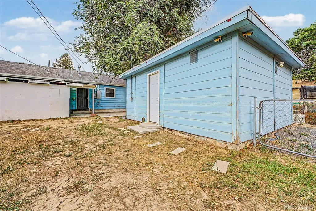 1343 Havana Street Aurora CO 80010