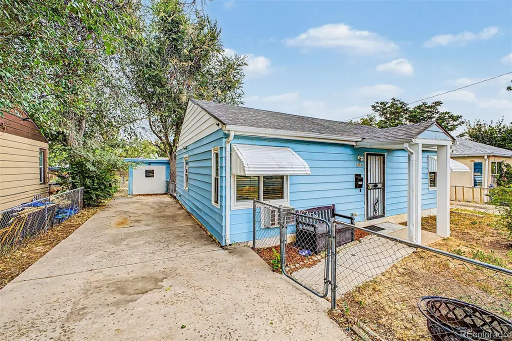 1343 Havana Street Aurora CO 80010